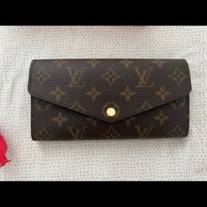 Loui Vuitton